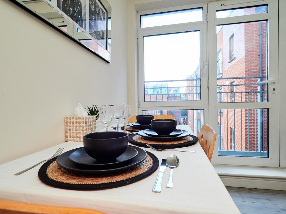 Beauchamp Suite In Coventry City Centre Cv1 For Contractors Professionals Tourists Relocators Students And Family Exterior foto